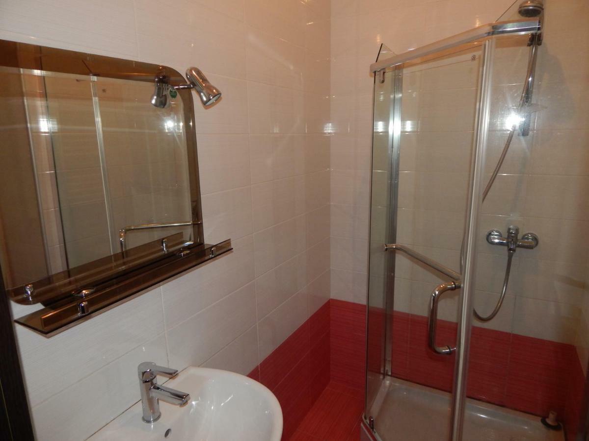 Apartment First Line From Sea บาทูมิ ภายนอก รูปภาพ