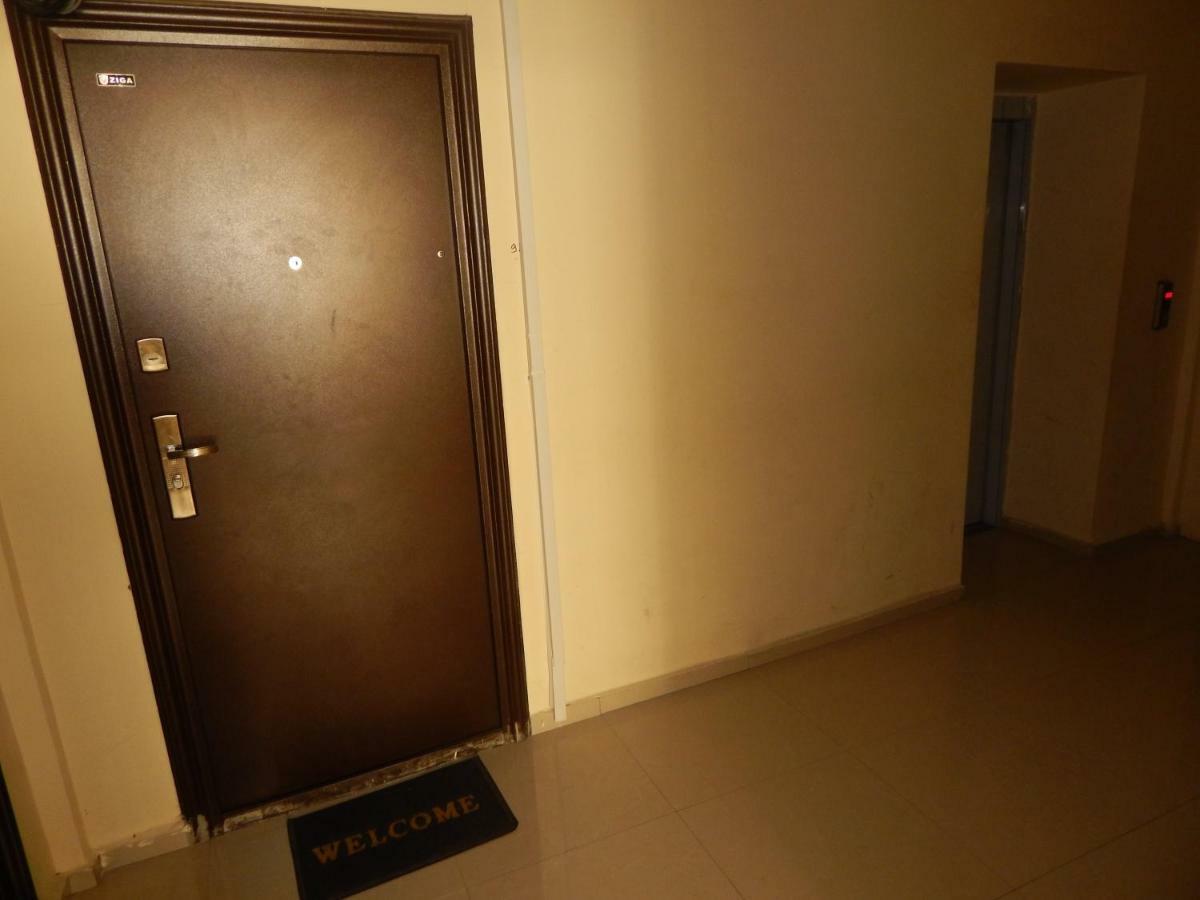 Apartment First Line From Sea บาทูมิ ภายนอก รูปภาพ